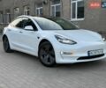Білий Тесла Модель 3, об'ємом двигуна 0 л та пробігом 117 тис. км за 18900 $, фото 12 на Automoto.ua