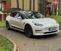Білий Тесла Модель 3, об'ємом двигуна 0 л та пробігом 117 тис. км за 17800 $, фото 1 на Automoto.ua