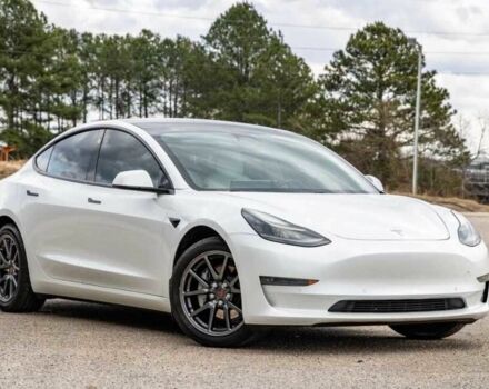 Белый Тесла Модель 3, объемом двигателя 0 л и пробегом 66 тыс. км за 14100 $, фото 1 на Automoto.ua