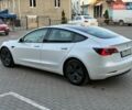 Білий Тесла Модель 3, об'ємом двигуна 0 л та пробігом 117 тис. км за 18900 $, фото 10 на Automoto.ua
