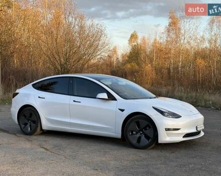 Білий Тесла Модель 3, об'ємом двигуна 0 л та пробігом 88 тис. км за 20950 $, фото 7 на Automoto.ua