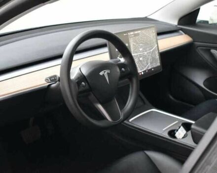 Белый Тесла Модель 3, объемом двигателя 0 л и пробегом 47 тыс. км за 7600 $, фото 8 на Automoto.ua
