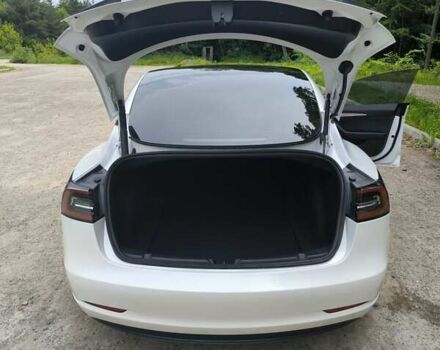 Белый Тесла Модель 3, объемом двигателя 0 л и пробегом 55 тыс. км за 17650 $, фото 13 на Automoto.ua