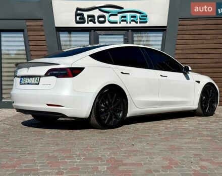 Белый Тесла Модель 3, объемом двигателя 0 л и пробегом 65 тыс. км за 18800 $, фото 13 на Automoto.ua