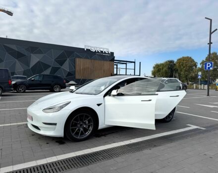 Тесла Модель 3 2021 у Луцьку на Automoto.ua Білий Тесла Модель 3, об'ємом двигуна 0 л та пробігом 170 тис. км за 18500 $, фото 7 на Automoto.ua