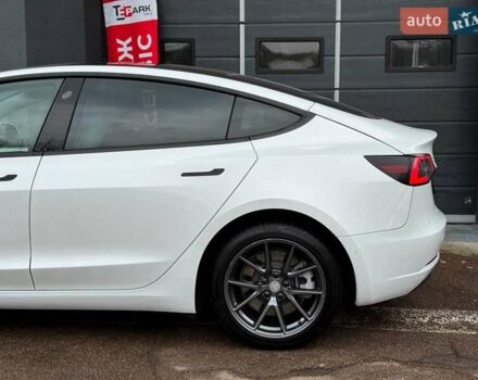 Белый Тесла Модель 3, объемом двигателя 0 л и пробегом 85 тыс. км за 19000 $, фото 6 на Automoto.ua