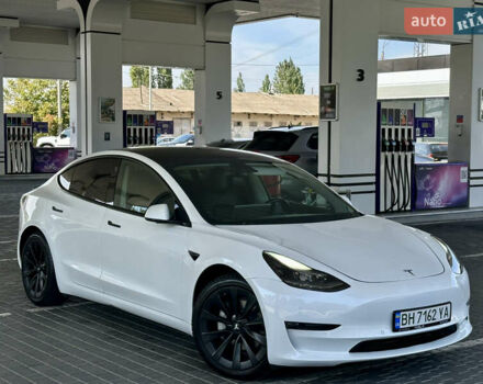 Тесла Модель 3 2021 у Одесі на Automoto.ua Білий Тесла Модель 3, об'ємом двигуна 0 л та пробігом 98 тис. км за 17800 $, фото 35 на Automoto.ua