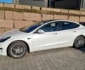 Белый Тесла Модель 3, объемом двигателя 0 л и пробегом 49 тыс. км за 12500 $, фото 1 на Automoto.ua