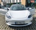 Белый Тесла Модель 3, объемом двигателя 0 л и пробегом 92 тыс. км за 17500 $, фото 2 на Automoto.ua