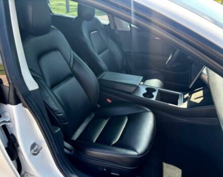 Білий Тесла Модель 3, об'ємом двигуна 0 л та пробігом 15 тис. км за 14200 $, фото 7 на Automoto.ua