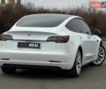 Белый Тесла Модель 3, объемом двигателя 0 л и пробегом 87 тыс. км за 20900 $, фото 13 на Automoto.ua