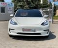 Белый Тесла Модель 3, объемом двигателя 5.5 л и пробегом 186 тыс. км за 15500 $, фото 1 на Automoto.ua