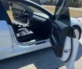 Білий Тесла Модель 3, об'ємом двигуна 0 л та пробігом 120 тис. км за 18786 $, фото 5 на Automoto.ua