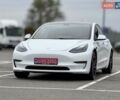 Білий Тесла Модель 3, об'ємом двигуна 0 л та пробігом 129 тис. км за 23500 $, фото 1 на Automoto.ua