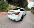 Білий Тесла Модель 3, об'ємом двигуна 0 л та пробігом 90 тис. км за 19700 $, фото 9 на Automoto.ua
