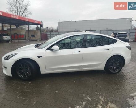 Білий Тесла Модель 3, об'ємом двигуна 0 л та пробігом 79 тис. км за 16200 $, фото 2 на Automoto.ua