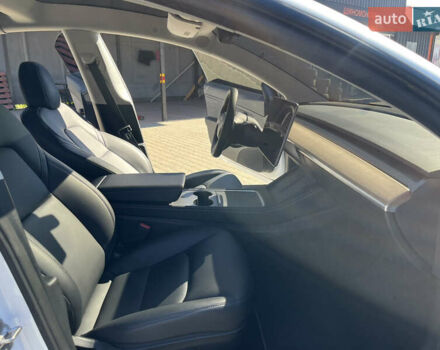 Белый Тесла Модель 3, объемом двигателя 0 л и пробегом 39 тыс. км за 21100 $, фото 32 на Automoto.ua