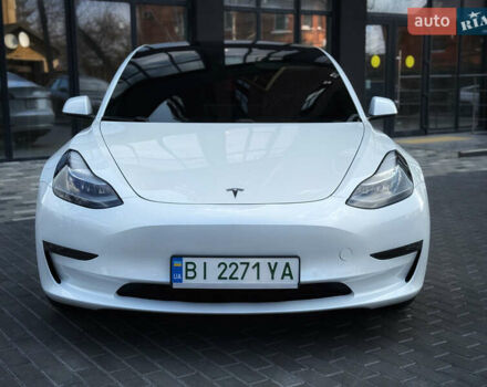 Белый Тесла Модель 3, объемом двигателя 0 л и пробегом 37 тыс. км за 19999 $, фото 134 на Automoto.ua