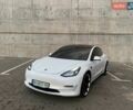 Білий Тесла Модель 3, об'ємом двигуна 0 л та пробігом 62 тис. км за 18500 $, фото 4 на Automoto.ua