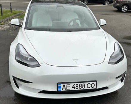 Белый Тесла Модель 3, объемом двигателя 0 л и пробегом 70 тыс. км за 21500 $, фото 2 на Automoto.ua