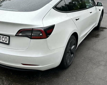 Белый Тесла Модель 3, объемом двигателя 0 л и пробегом 70 тыс. км за 21500 $, фото 19 на Automoto.ua