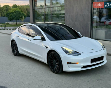 Білий Тесла Модель 3, об'ємом двигуна 0 л та пробігом 93 тис. км за 23000 $, фото 4 на Automoto.ua