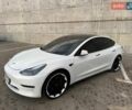 Белый Тесла Модель 3, объемом двигателя 0 л и пробегом 63 тыс. км за 18900 $, фото 3 на Automoto.ua