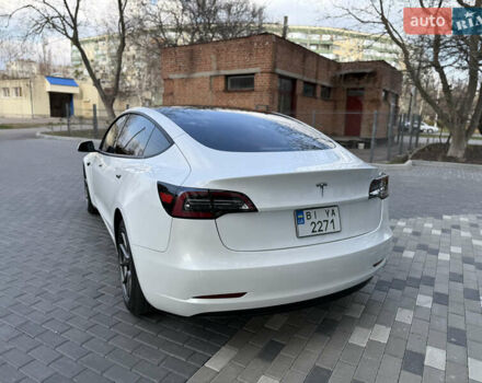 Белый Тесла Модель 3, объемом двигателя 0 л и пробегом 37 тыс. км за 19999 $, фото 36 на Automoto.ua