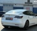 Белый Тесла Модель 3, объемом двигателя 0 л и пробегом 70 тыс. км за 25490 $, фото 6 на Automoto.ua