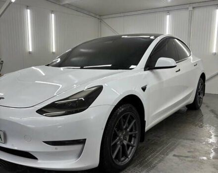 Білий Тесла Модель 3, об'ємом двигуна 0 л та пробігом 113 тис. км за 20200 $, фото 10 на Automoto.ua