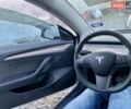 Білий Тесла Модель 3, об'ємом двигуна 0 л та пробігом 27 тис. км за 19750 $, фото 17 на Automoto.ua