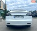 Белый Тесла Модель 3, объемом двигателя 0 л и пробегом 59 тыс. км за 21900 $, фото 3 на Automoto.ua