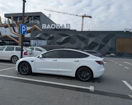 Тесла Модель 3 2021 в Луцке на Automoto.ua Белый Тесла Модель 3, объемом двигателя 0 л и пробегом 170 тыс. км за 17000 $, фото 22 на Automoto.ua