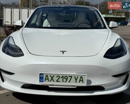 Белый Тесла Модель 3, объемом двигателя 0 л и пробегом 55 тыс. км за 17600 $, фото 2 на Automoto.ua