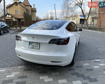 Белый Тесла Модель 3, объемом двигателя 0 л и пробегом 37 тыс. км за 19999 $, фото 45 на Automoto.ua