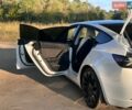 Белый Тесла Модель 3, объемом двигателя 0 л и пробегом 90 тыс. км за 22699 $, фото 37 на Automoto.ua