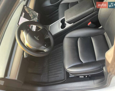 Тесла Модель 3 2021 в Днепре (Днепропетровске) на Automoto.ua Белый Тесла Модель 3, объемом двигателя 0 л и пробегом 131 тыс. км за 21500 $, фото 17 на Automoto.ua