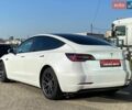 Белый Тесла Модель 3, объемом двигателя 0 л и пробегом 28 тыс. км за 21000 $, фото 4 на Automoto.ua