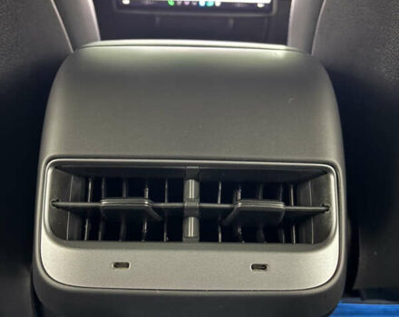 Білий Тесла Модель 3, об'ємом двигуна 0 л та пробігом 113 тис. км за 20200 $, фото 78 на Automoto.ua