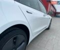 Білий Тесла Модель 3, об'ємом двигуна 0 л та пробігом 61 тис. км за 16700 $, фото 21 на Automoto.ua