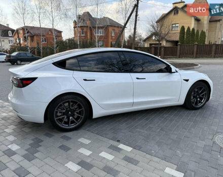 Белый Тесла Модель 3, объемом двигателя 0 л и пробегом 37 тыс. км за 19999 $, фото 55 на Automoto.ua