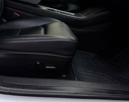 Белый Тесла Модель 3, объемом двигателя 0 л и пробегом 146 тыс. км за 22000 $, фото 15 на Automoto.ua