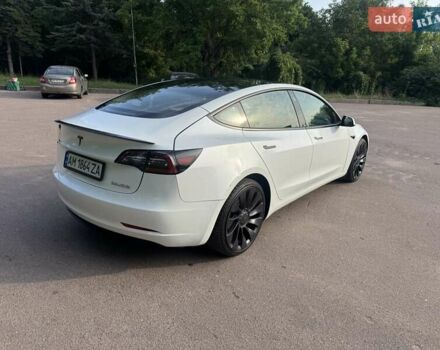 Белый Тесла Модель 3, объемом двигателя 0 л и пробегом 75 тыс. км за 23000 $, фото 3 на Automoto.ua