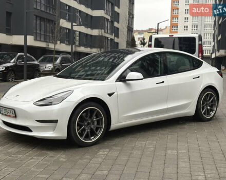 Белый Тесла Модель 3, объемом двигателя 0 л и пробегом 84 тыс. км за 22500 $, фото 5 на Automoto.ua