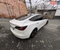 Белый Тесла Модель 3, объемом двигателя 0 л и пробегом 154 тыс. км за 14699 $, фото 5 на Automoto.ua