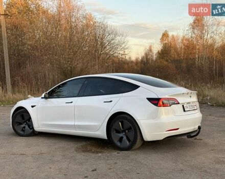 Білий Тесла Модель 3, об'ємом двигуна 0 л та пробігом 88 тис. км за 20950 $, фото 16 на Automoto.ua