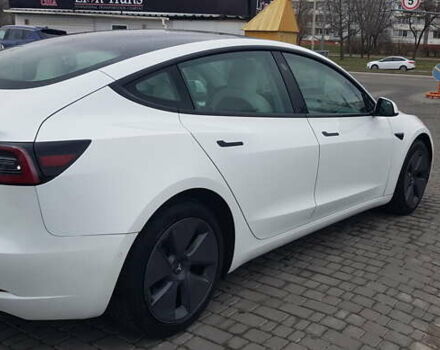 Белый Тесла Модель 3, объемом двигателя 0 л и пробегом 26 тыс. км за 23500 $, фото 6 на Automoto.ua