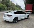 Білий Тесла Модель 3, об'ємом двигуна 0 л та пробігом 90 тис. км за 20100 $, фото 2 на Automoto.ua