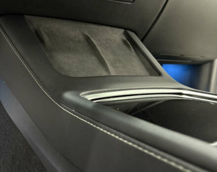 Білий Тесла Модель 3, об'ємом двигуна 0 л та пробігом 113 тис. км за 20200 $, фото 69 на Automoto.ua