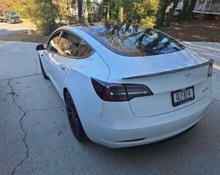 Білий Тесла Модель 3, об'ємом двигуна 0 л та пробігом 97 тис. км за 15500 $, фото 1 на Automoto.ua